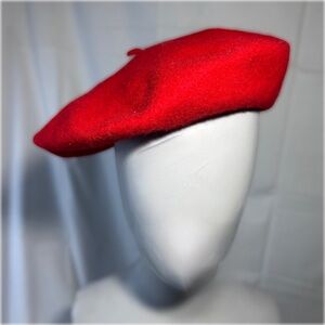 Vintage SETMAR Red Wool Beret – 100% 

Pure New Wool, Made in USA